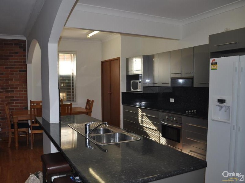 39 Lawson Avenue, Singleton NSW 2330