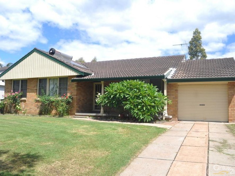 39 Lawson Avenue, Singleton NSW 2330