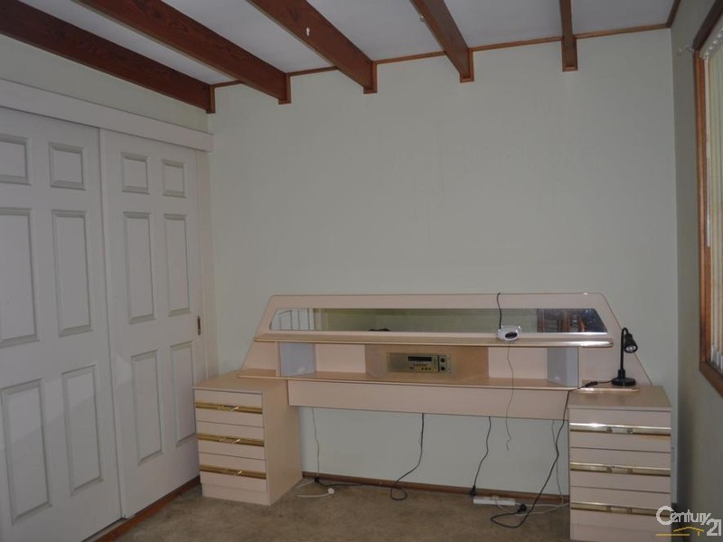 16 Collett Avenue, Singleton NSW 2330