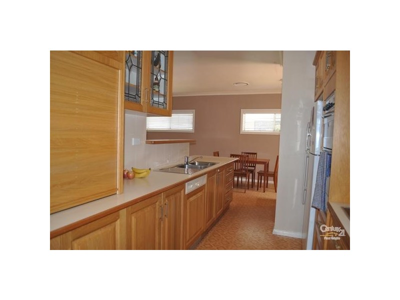 32B Casey Drive, Singleton NSW 2330