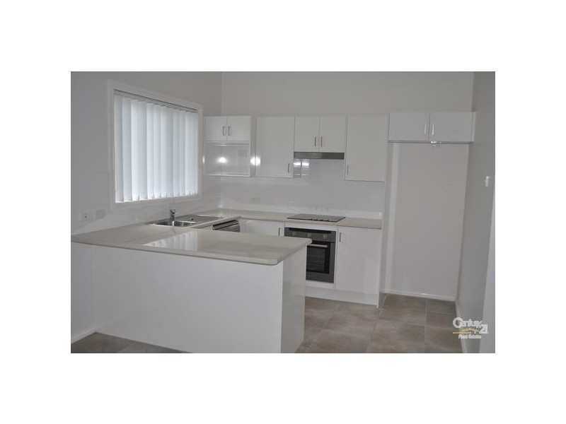 2/165 McMahon Way, Singleton NSW 2330