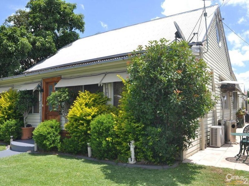 41 Bathurst Street, Singleton NSW 2330