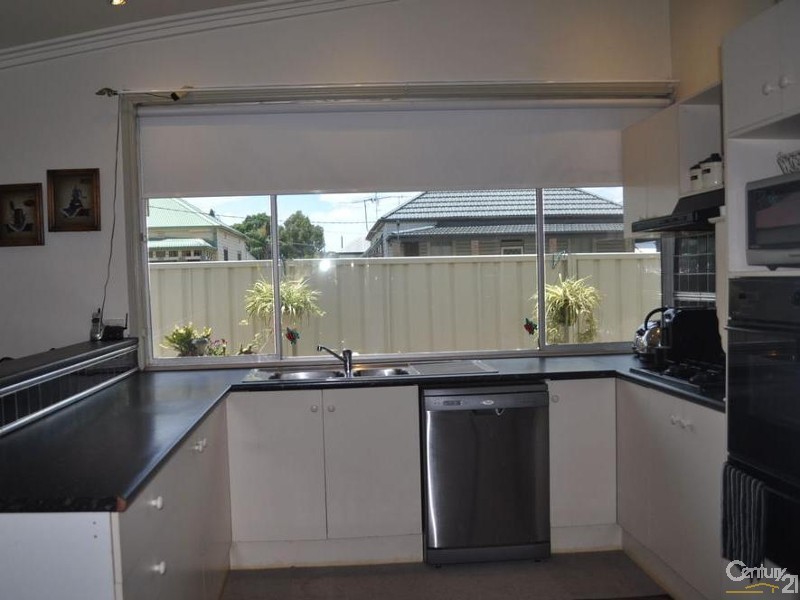 41 Bathurst Street, Singleton NSW 2330