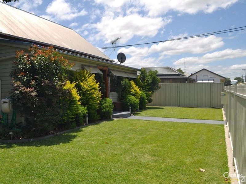 41 Bathurst Street, Singleton NSW 2330