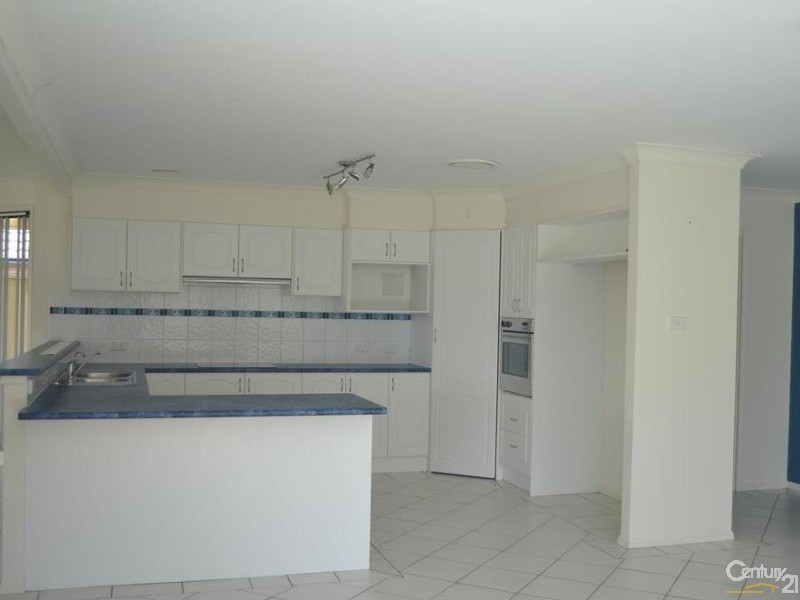 3 Grande Close, Singleton NSW 2330