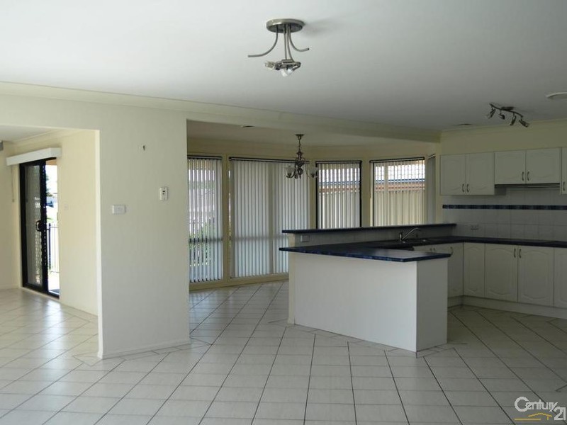 3 Grande Close, Singleton NSW 2330