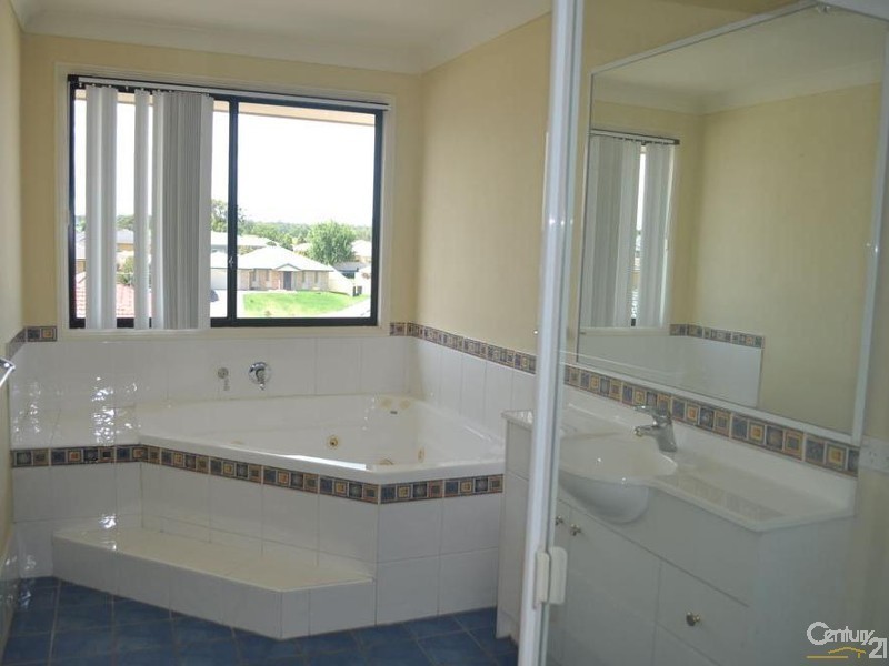 3 Grande Close, Singleton NSW 2330