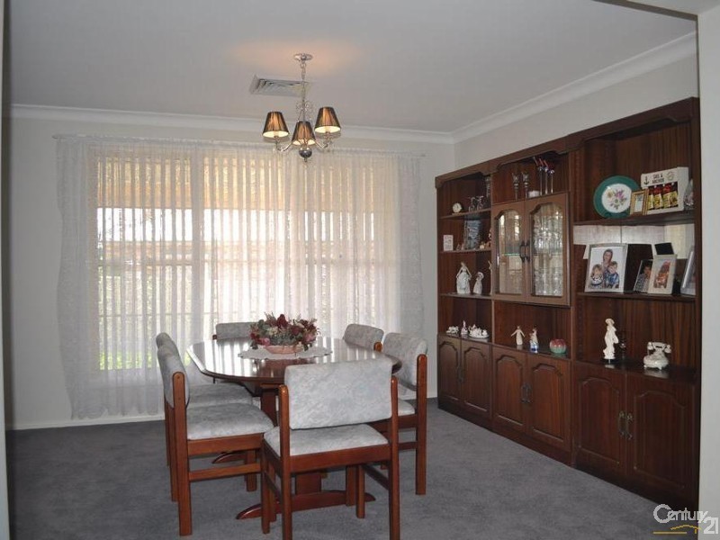 10 Ardersier Drive, Singleton NSW 2330