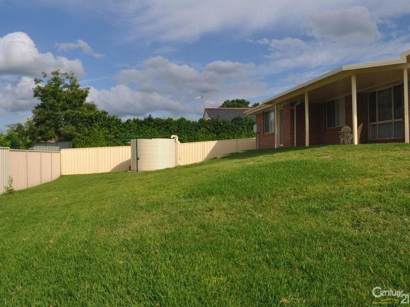 10 Ardersier Drive, Singleton NSW 2330