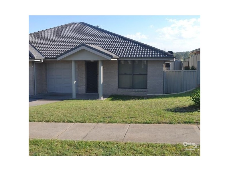 2/5 Redgrove Court, Branxton NSW 2335