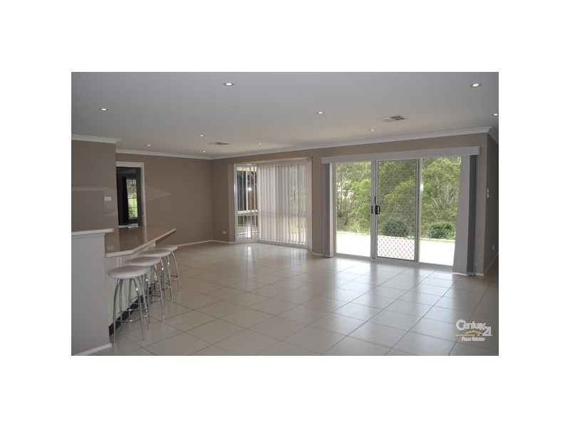 37 Aub Upward Close, Singleton NSW 2330
