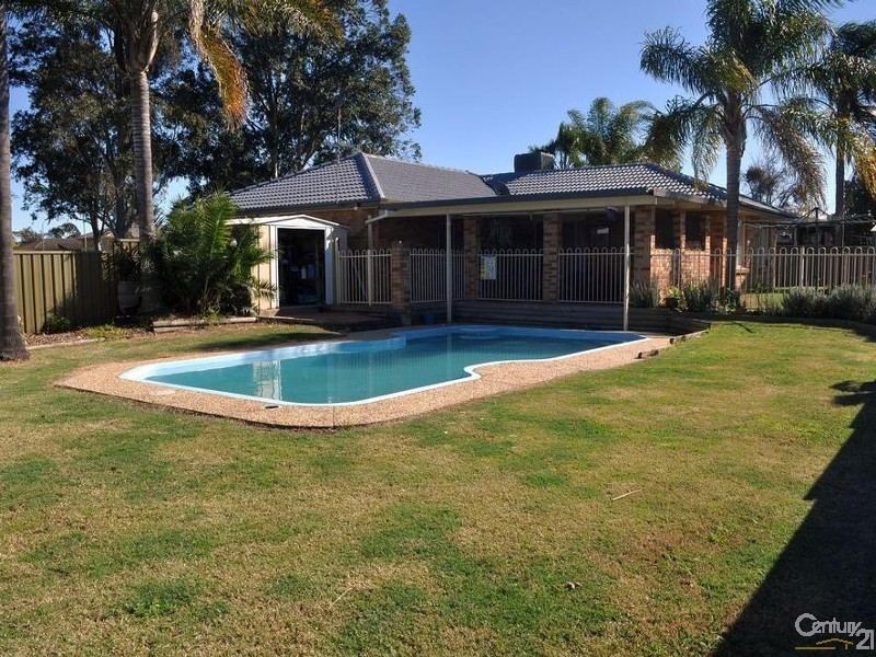 6 Dalmeny Close, Singleton NSW 2330