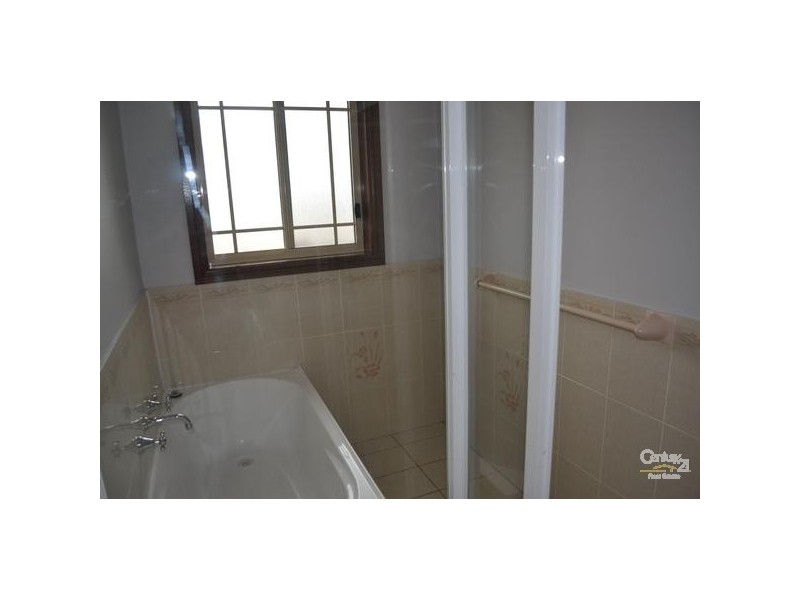 1/139 Gardner Circuit, Singleton NSW 2330