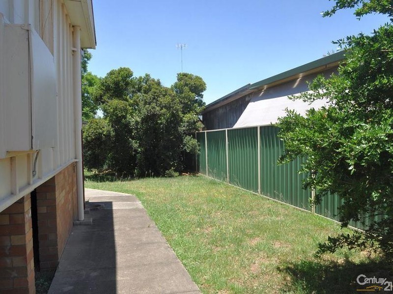 1-3 3  Buchan Avenue, Singleton NSW 2330