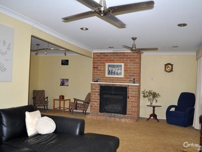 24 D’Arbon Avenue, Singleton Heights NSW 2330