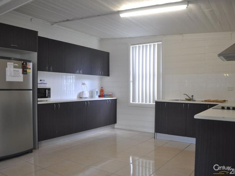 14 Macquarie Street, Singleton NSW 2330