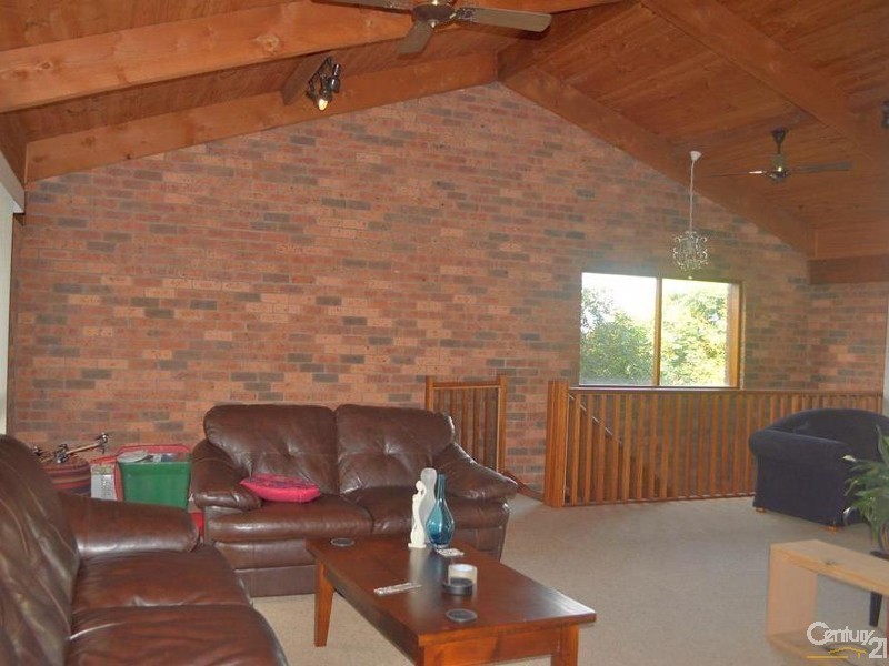 26 Lloyd Jones Drive, Singleton Heights NSW 2330