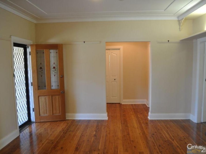 89 George Street, Singleton NSW 2330