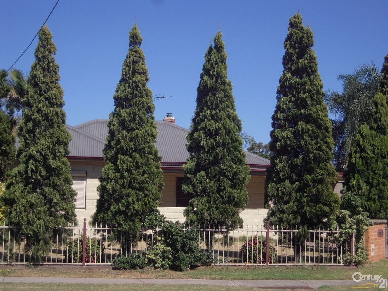 89 George Street, Singleton NSW 2330