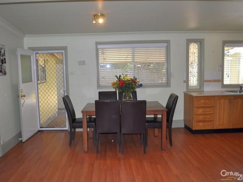 21 Bourke Street, Singleton NSW 2330