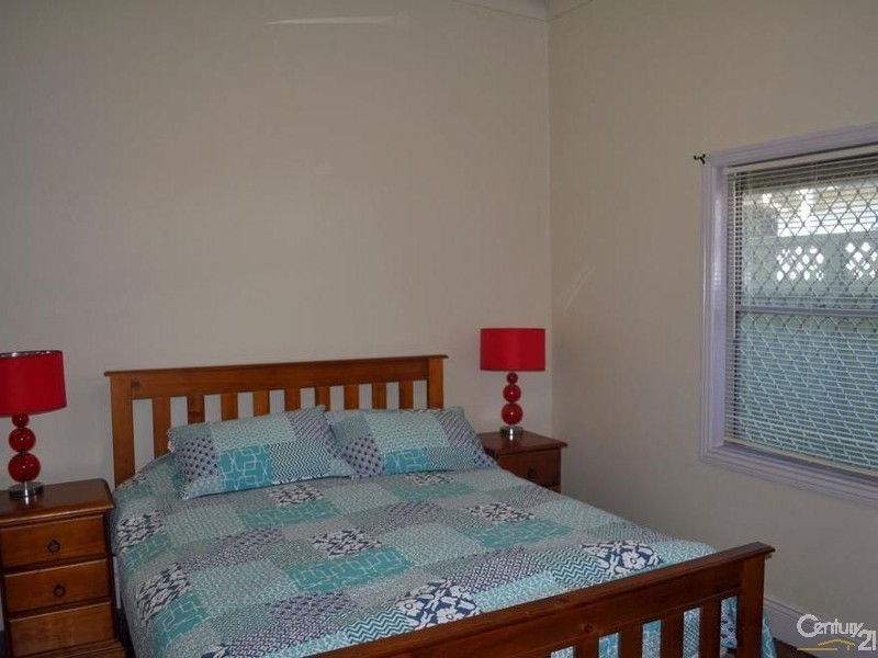 21 Bourke Street, Singleton NSW 2330