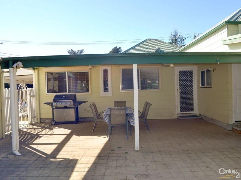 21 Bourke Street, Singleton NSW 2330