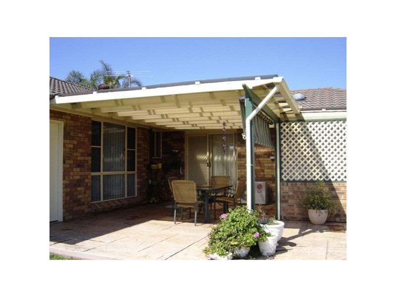 8 Casey Drive, Singleton NSW 2330