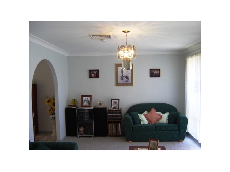 8 Casey Drive, Singleton NSW 2330