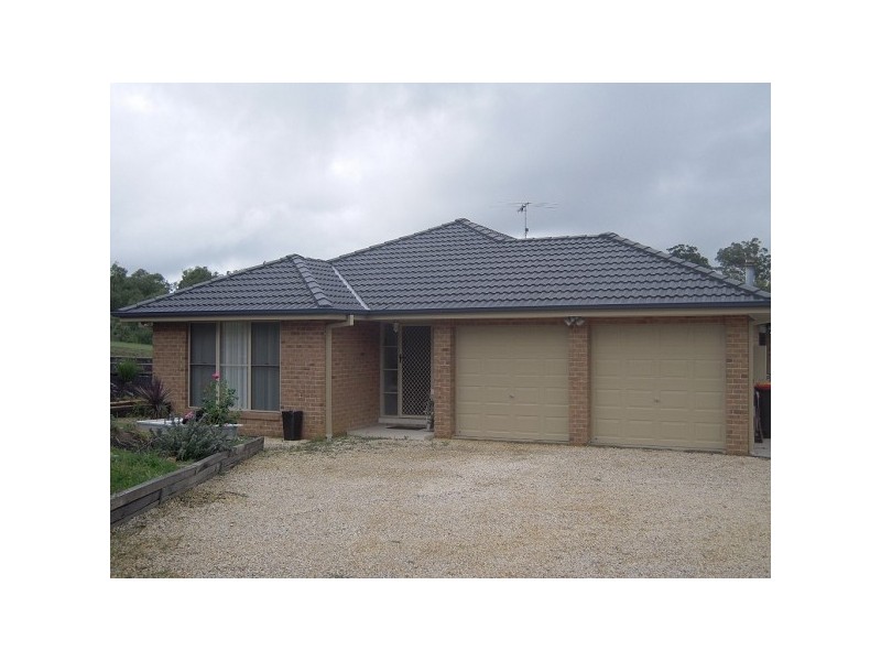 17C Lester Close, Singleton NSW 2330