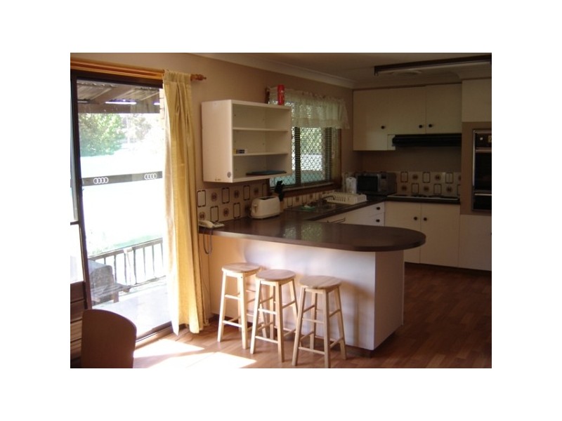 90 Blaxland Avenue, Singleton NSW 2330