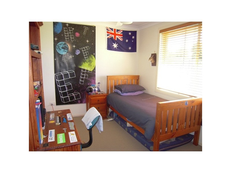 8 Mullaboy Place, Singleton NSW 2330