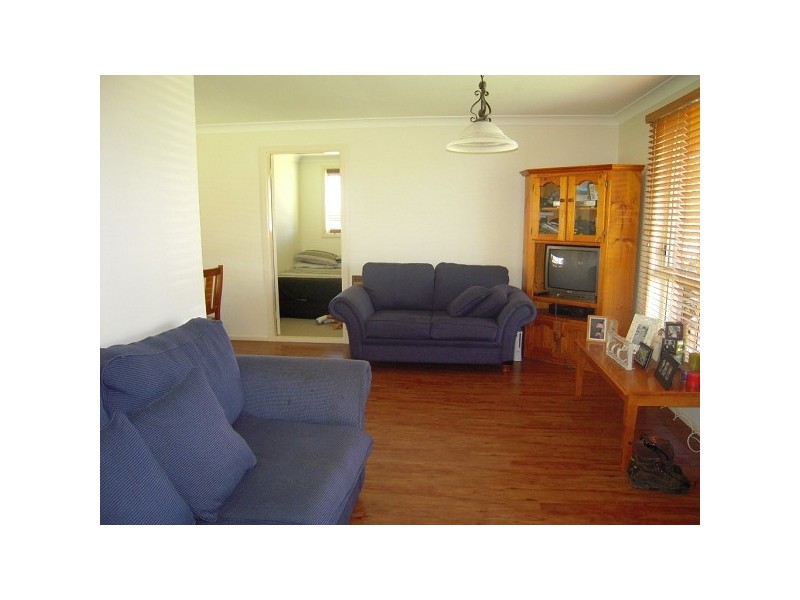 8 Mullaboy Place, Singleton NSW 2330