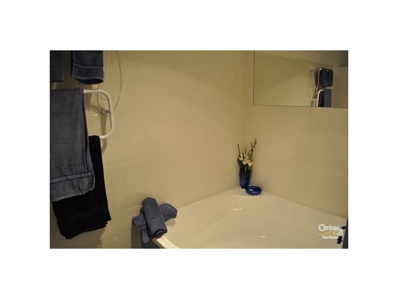 2 Townhead Crescent, Singleton NSW 2330