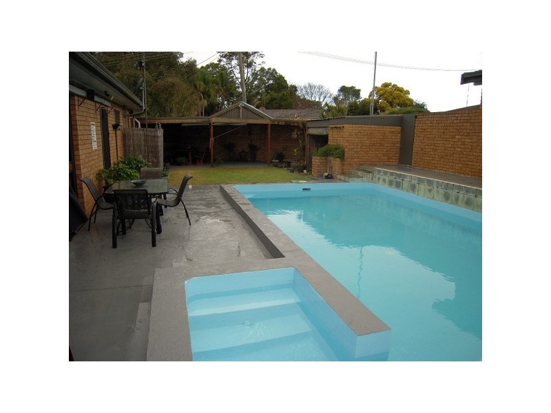 2 Townhead Crescent, Singleton NSW 2330