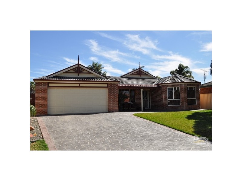 13 Falkiner Crescent, Singleton NSW 2330