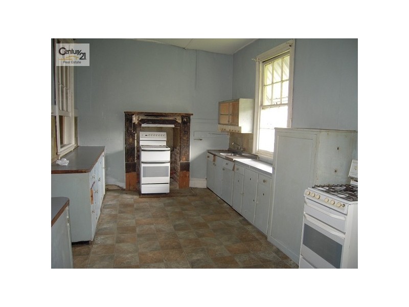 11 Pitt Street, Singleton NSW 2330