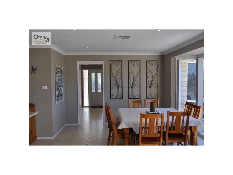 37 Aub Upward Close, Singleton NSW 2330