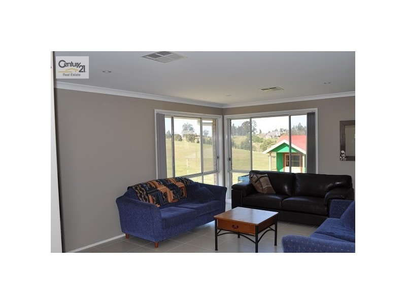 37 Aub Upward Close, Singleton NSW 2330