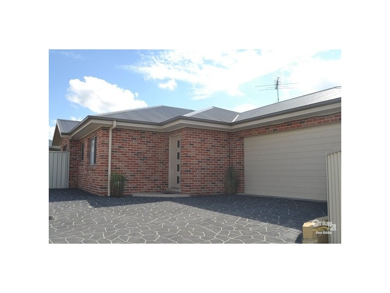 4/133 Casey Drive, Singleton NSW 2330