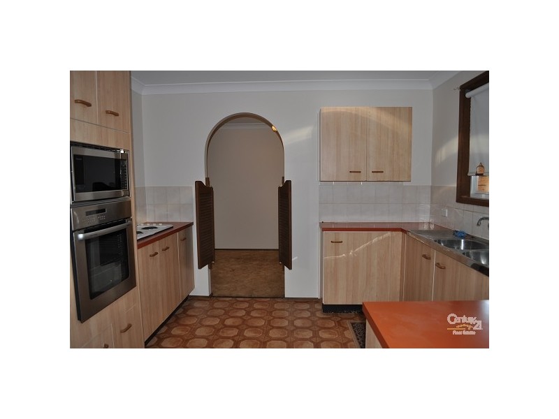 94 Blaxland Avenue, Singleton NSW 2330