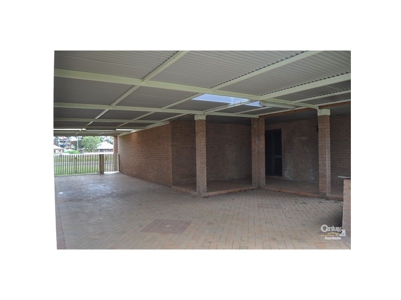 14 West Cranston Avenue, Singleton NSW 2330