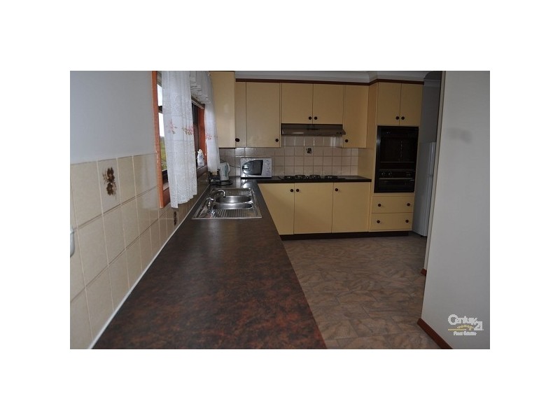 14 West Cranston Avenue, Singleton NSW 2330