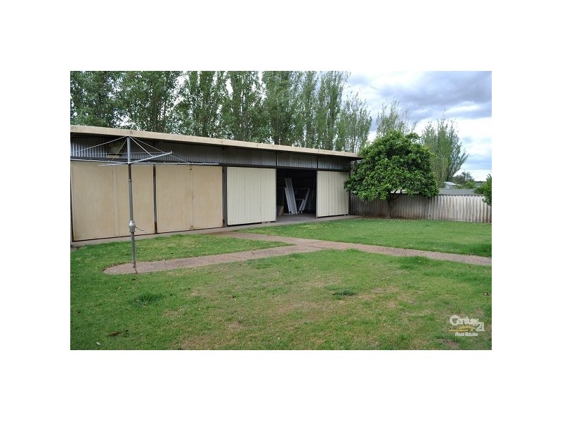 14 West Cranston Avenue, Singleton NSW 2330