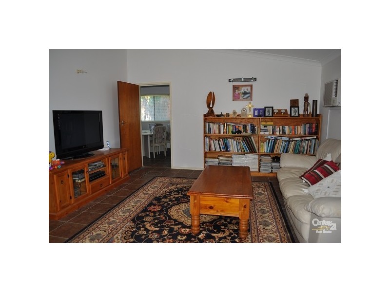 1 Searl Close, Singleton NSW 2330