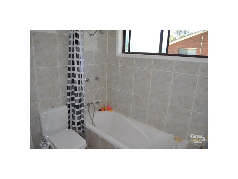 1 Searl Close, Singleton NSW 2330