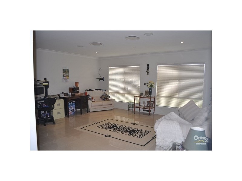 15 North Close, Singleton NSW 2330