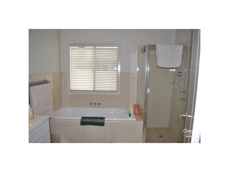 15 North Close, Singleton NSW 2330