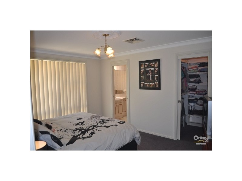 13 Sister Luke Place, Singleton NSW 2330