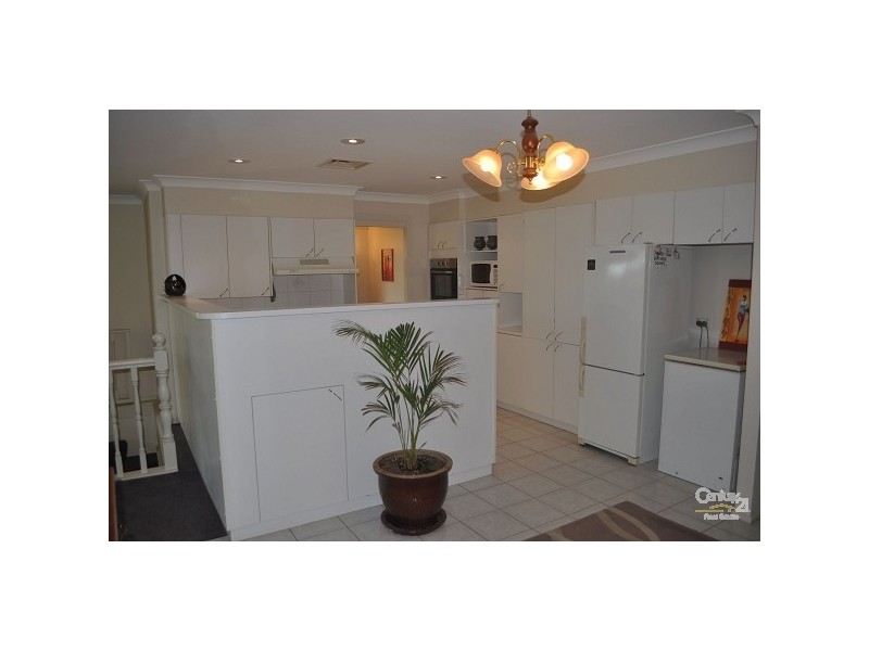 13 Sister Luke Place, Singleton NSW 2330