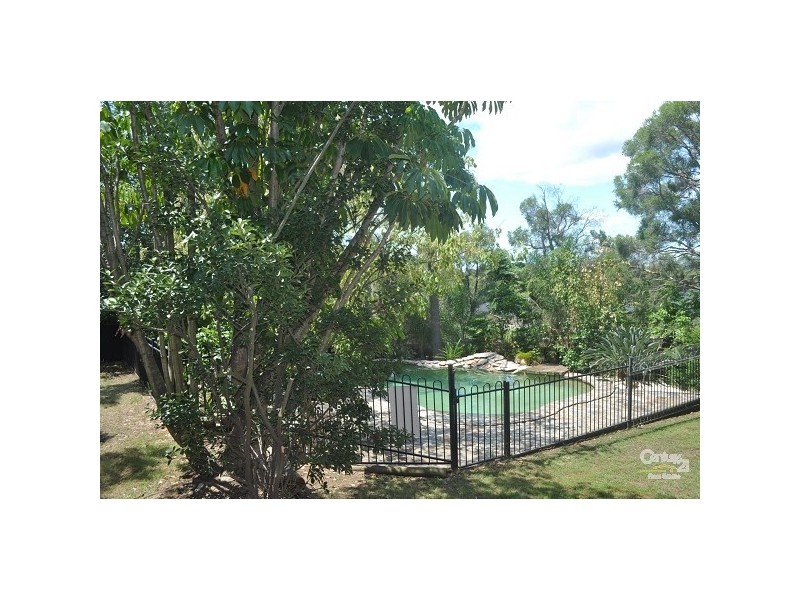 13 Sister Luke Place, Singleton NSW 2330
